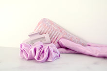 Load image into Gallery viewer, Silk Curl Set - Lilac with comb
