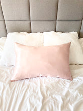 Load image into Gallery viewer, Silk Pillowcase - Pink
