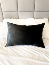 Load image into Gallery viewer, Silk Pillowcase - Black
